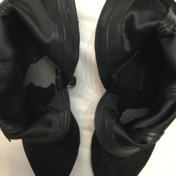 Rebecca Minkoff Black Ankle Boots - Picture 11 of 11